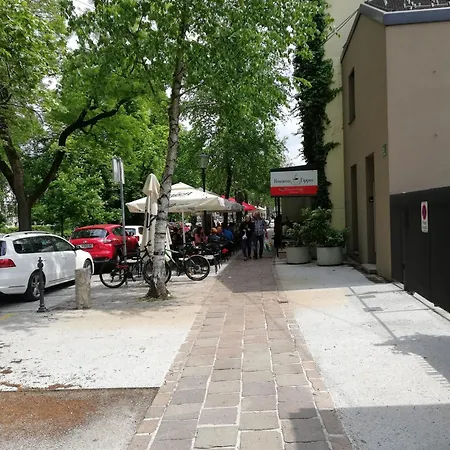 Δωμάτια σε οικογενειακή κατοικία Chic Cosy Quiet In Center