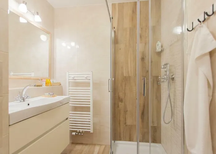 Δωμάτια σε οικογενειακή κατοικία Chic Cosy Quiet In Center *